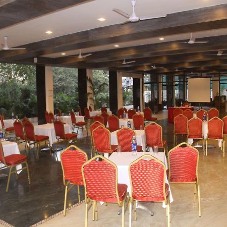 Hotel Three G Shirdi Eksteriør bilde